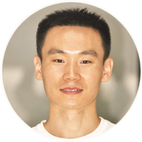 李华